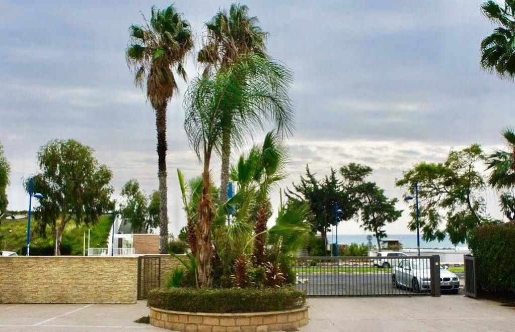 Zavos Marathon Beach Apartments Limassol Exterior foto