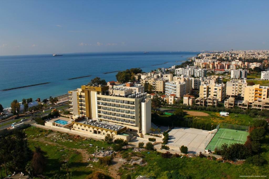 Zavos Marathon Beach Apartments Limassol Exterior foto